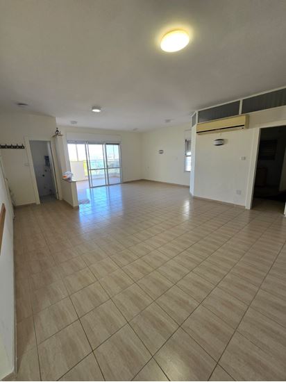 תמונה של למכירה בשכונת הפרפר קרית ביאליק - פנטהאוז במפלס 1 !