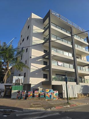 תמונה של למכירה בקרית ביאליק הותיקה דירת 5 חדרים עם מעלית ממד ומרפסת!