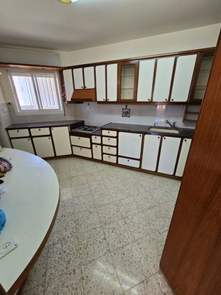 תמונה של למכירה דירת 4 חדרים בנווה גנים!