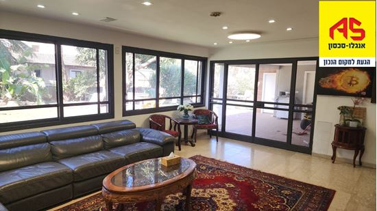 תמונה של וילה להשכרה ברמת פינקס המשתרעת על שטח דונם
