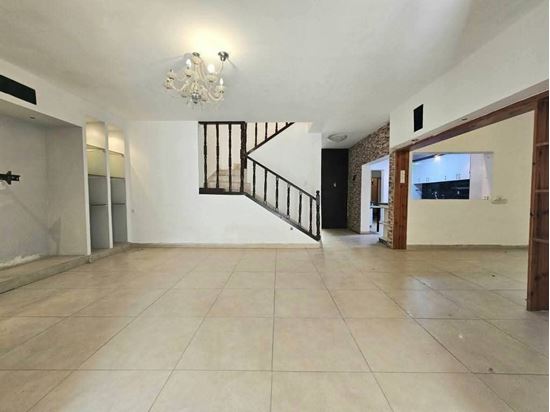 תמונה של למכירה בית פרטי במציאה בשכונת מבצע יונתן