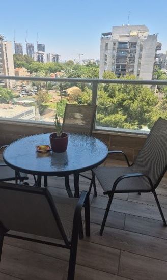 תמונה של למכירה דירת 4 חדרים ברחוב מח''ל
