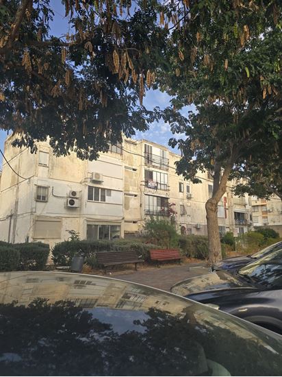 תמונה של למכירה ברחוב רוברט סולד קרית ים!